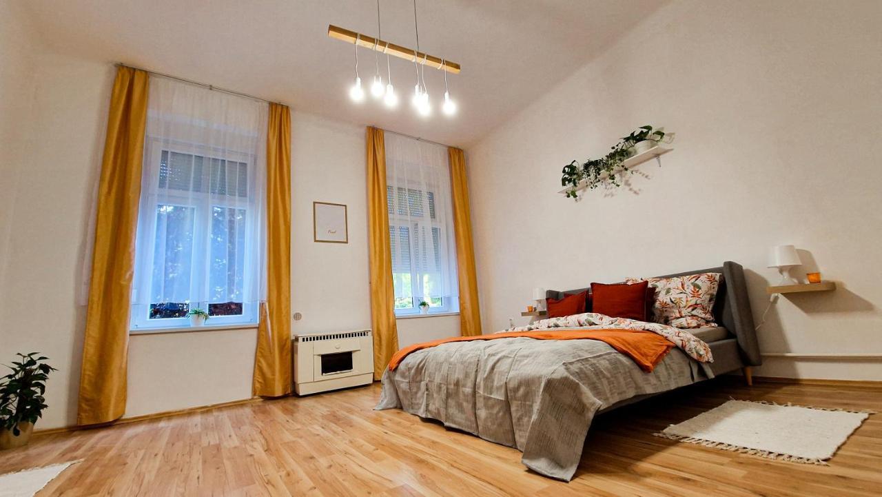 Pearl Apartman Apartment Gyor Exterior photo
